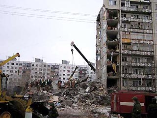 Власти Архангельска озабочены судьбой людей, оставшихся без крова в результате взрыва в жилом доме ночью 16 марта