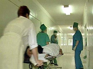 Екатеринбургские врачи провели уникальную операцию. Нейрохирурги городской больницы N23 спасли 50-летнюю женщину, которую доставила бригадой "скорой помощи" в состоянии глубокой комы