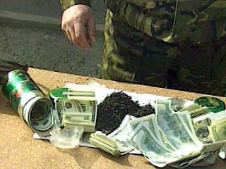 Задержана женщина-курьер, которая везла Басаеву деньги в коробках из-под чая