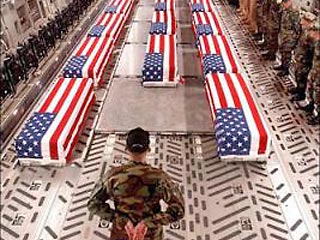 По мнению Independent, в наибольшей степени главу Белого дома и его приближенных раздражают фотоснимки и видеозаписи покрытых национальным флагом гробов с телами убитых в Ираке американских солдат