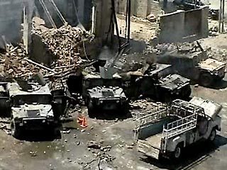 По данным телеканала Sky News, взрыв, уничтоживший четыре армейских джипа Humvee, прогремел в химической лаборатории, которую собирались взять штурмом военные