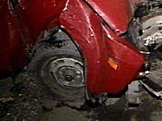 В дорожно-транспортном происшествии в Ингушетии погибли пять человек. По данным "Интерфакса", ДТП произошло около часа ночи по московскому времени на автодороге Малгобек-Инырки. Два легковых автомобиля ВАЗ-2107 и ВАЗ-21099 врезались лоб в лоб