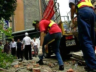 На Тайване произошло землетрясение силой 6,5 балла. В марте 2002 года на острове произошло землетрясение с магнитудой 6,8 балла, в результате чего пять человек погибли
