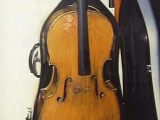 Похищенная виолончель Страдивари найдена на свалке