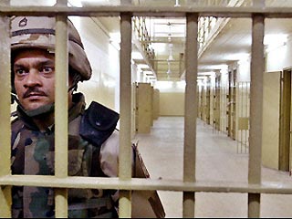 Съемочная группа французской телекомпании Canal+ более 24 часов провела в плену у американских солдат в Багдаде