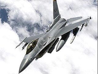 В ходе обычного тренировочного полета на юге США разбился реактивный истребитель F-16 ВВС Сингапура