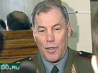 Представитель генерального штаба вооруженных сил России напомнил, что решение о сокращении войск в Чечне - это прерогатива верховного главнокомандующего, то есть президента России