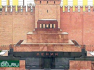 В Кремле не исключают возможности перезахоронения тела Ленина