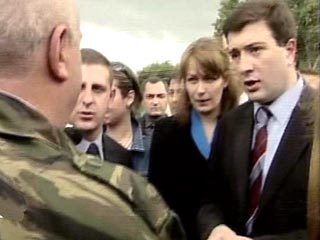 Супруга президента Грузии Михаила Саакашвили во вторник все-таки посетила одно из грузинских сел на территории Южной Осетии