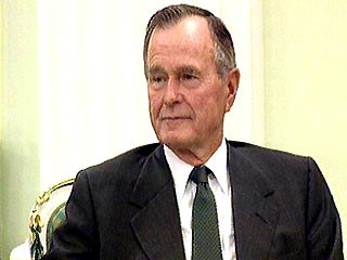 Джордж Буш-старший предложил Михаилу Горбачеву прыгнуть с парашютом, но тот отказался