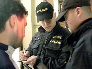 В аэропорту Брно задержан грабитель, 10 лет находившийся в международном розыске