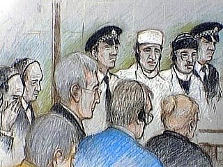 Сегодня днем суд в Нидерландах вынес приговор по делу двух граждан Ливии, которых власти обвиняли во взрыве в 1988 году самолета компании Pan American