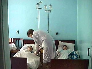 Пятеро детей из села Хлебного на Ставрополье отравились ртутью, все они госпитализированы. Еще восемь жителей того же села находятся под наблюдением врача-токсиколога