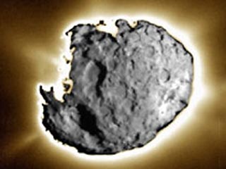 Космический корабль корпорации NASA Stardust провел съемки таинственной кометы Wild 2, залетевшей в Солнечную систему из глубокого космоса