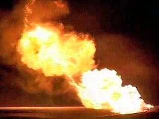 На 181-м километре нефтепровода Тихорецк-Баку на территории Дагестана произошел пожар в результате разрыва трубы