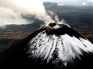 Пепловый шлейф, возникший в результате извержения вулкана Безымянный на Камчатке, протянулся более чем на тысячу километров на восток в Тихий океан