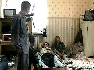В Приморском крае госпитализированы трое шахтеров разреза "Раковский", принимающих участие в голодовке, сообщил в четверг председатель стачечного комитета Александра Антощенко