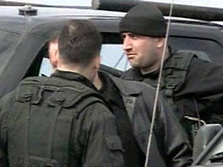 В центре Тбилиси захвачен офис авиакомпании Turkish Airlines. Вооруженные люди ворвались в здание и взяли в заложники несколько сотрудников авиакомпании