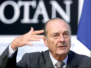 Президент Франции Жак Ширак в ходе пресс-конференции в Стамбуле заявил, что был против формального участия НАТО в миротворческих операциях в Ираке