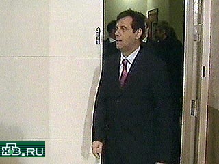 Президент Югославии Воислав Коштуница заявил сегодня, что он "не приказывал арестовывать Слободана Милошевича"