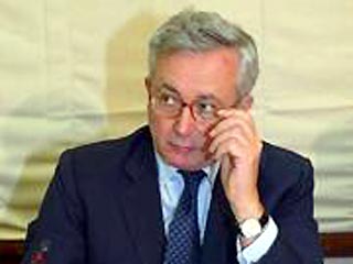 Министра экономики Италии отправили в отставку