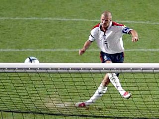 Мяч, которым Бекхэм не забил пенальти на ЧЕ-2004, стоит 10 млн евро