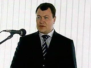 Церемония вступления в должность нового мэра Владивостока Владимира Николаева прошла в четверг в конференц-зале администрации города. Николаев дал клятву на верность служения Владивостоку и его жителям