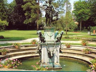 Мемориальный фонтан в честь принцессы Дианы в Лондоне временно закрыт из-за случаев травматизма