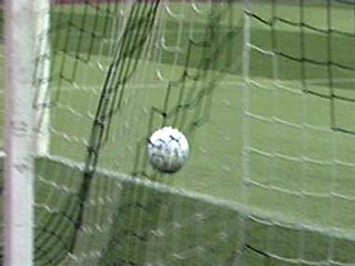 ФИФА дала добро на использование искусственных полей в официальных матчах
