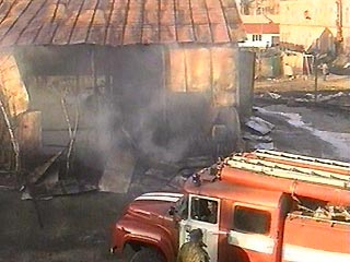 В Грозном в результате пожара, возникшего в понедельник на мясокомбинате, произошел выброс аммиака