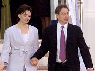 Тони Блэр с супругой собираются отдохнуть в "логове Джеймса Бонда"