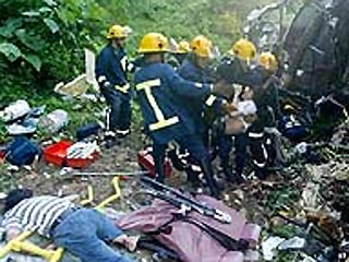В Перу автобус упал в пропасть: 30 человек погибли, 15 - ранены