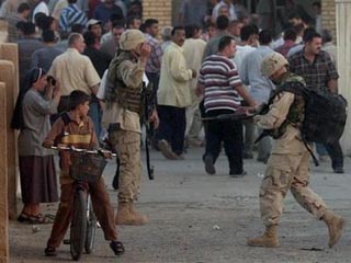 Десятки человек погибли и получили ранения накануне в результате серии взрывов, прогремевших в непосредственной близости от христианских церквей Багдада и североиракского города Мосул
