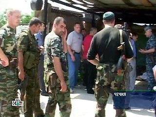 Накануне в селении Шали четверо боевиков напали на дом Рамзана Асуханова, ведущего специалиста отделения дознания Минюста РФ по Чеченской республике