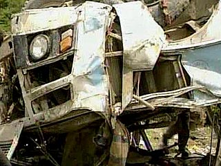 В Саратове автобус врезался в опору ЛЭП: пострадали 18 человек