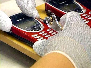 Мобильные телефоны будут делать в Белоруссии, когда научатся делать маленькие микросхемы