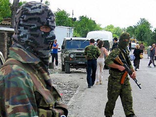 Гибель трех грузинских солдат в четверг в столкновениях с сепаратистами в мятежной Южной Осетии стала очередным свидетельством того, что приграничные конфликты на территории бывшего Советского Союза  снова пробуждаются