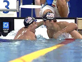 Майкл Фелпс устанавливает новый мировой рекорд в плавании