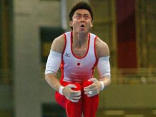 Японские гимнасты выиграли командное первенство