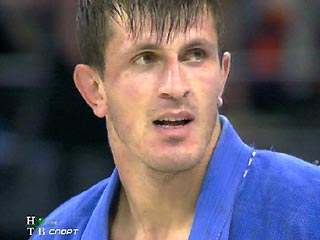 Россиянин Хасанби Таов завоевал бронзу в состязании дзюдоистов, в категории до 90 кг