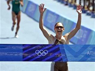 Кейт Аллен выиграла первое золото Игр в Афинах для Австрии