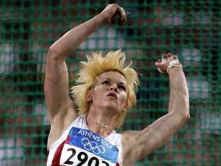 Ольга Кузенкова завоевала пятое золото для России в 12-й день Олимпиады в Афинах