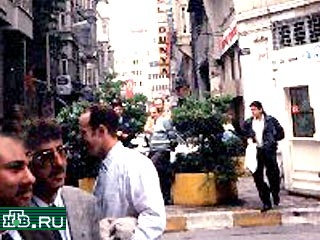 В Стамбуле обстреляно консульство Франции
