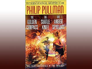 На российских книжных прилавках появилась книга "Янтарный телескоп" - заключительная часть трилогии британского писателя Филипа Пулмана "Темные начала"