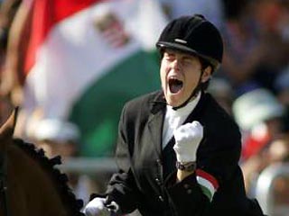 Венгерка Сузанна Ворош выиграла олимпийское "золото" в современном пятиборье