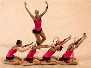 Российская команда одержала победу в групповых упражнениях на олимпийском турнире по художественной гимнастке