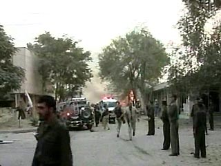 По последним данным, в результате мощного взрыва, прогремевшего в центре Кабула в воскресенье, погибли семь человек. Среди погибших - двое американцев, трое граждан Непала и двое граждан Афганистана