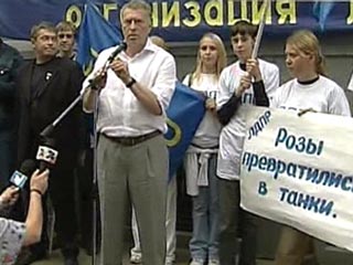 Жириновский призвал Саакашвили приехать в Москву и покаяться перед Россией