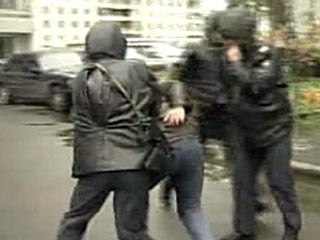 Накануне в Ленинском районе Подмосковья были задержаны трое наемных рабочих, обвиняемых в жестоком убийстве девушки, гражданки Белоруссии
