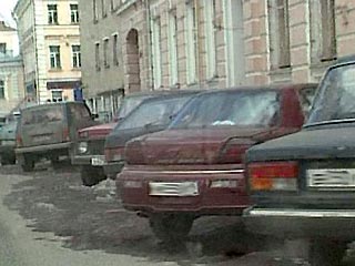 В Москве будут эвакуировать подозрительно припаркованные автомобили